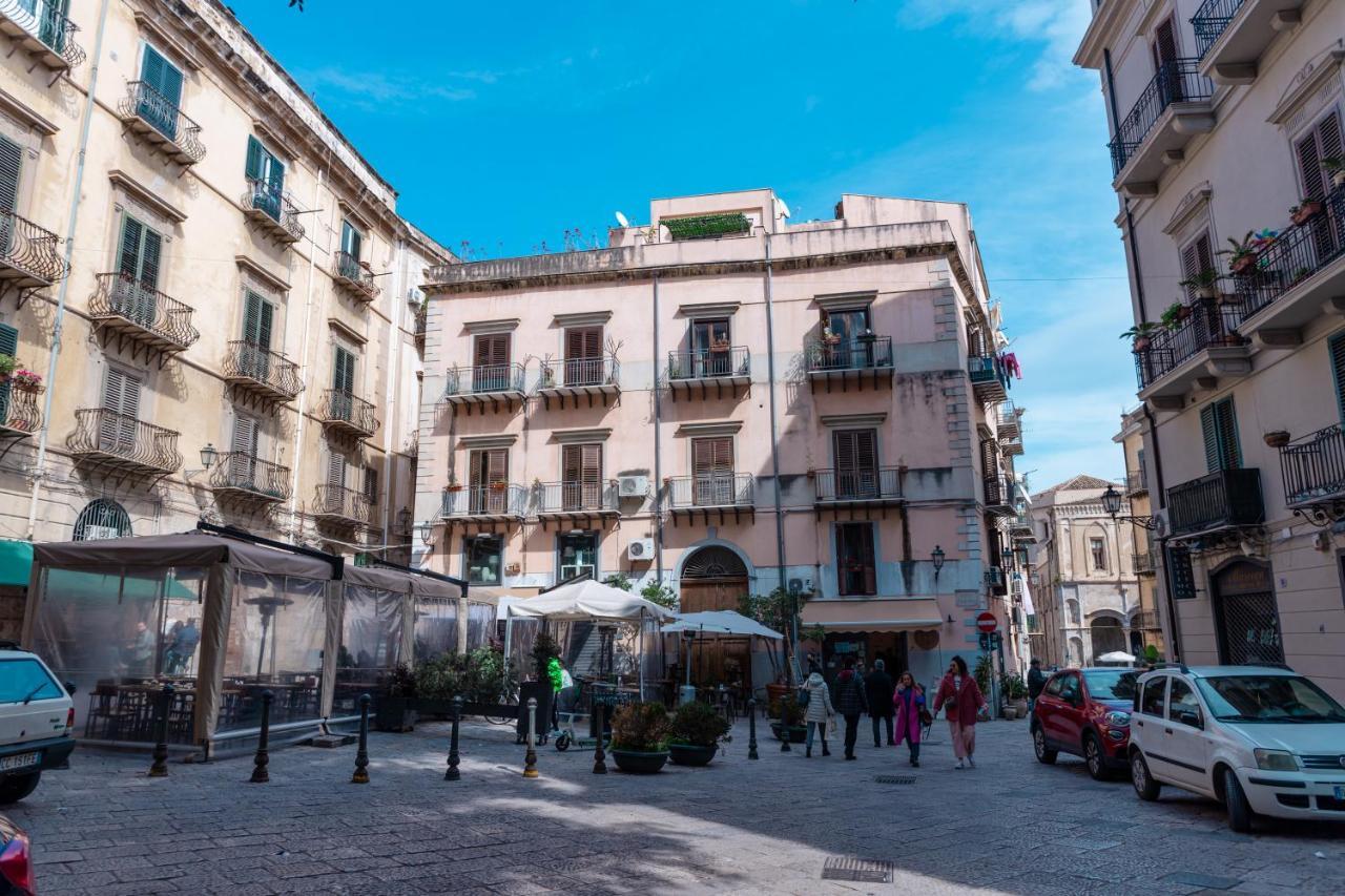 Nicolhouse - Appartamento Nel Centro Storico Di 巴勒莫 外观 照片